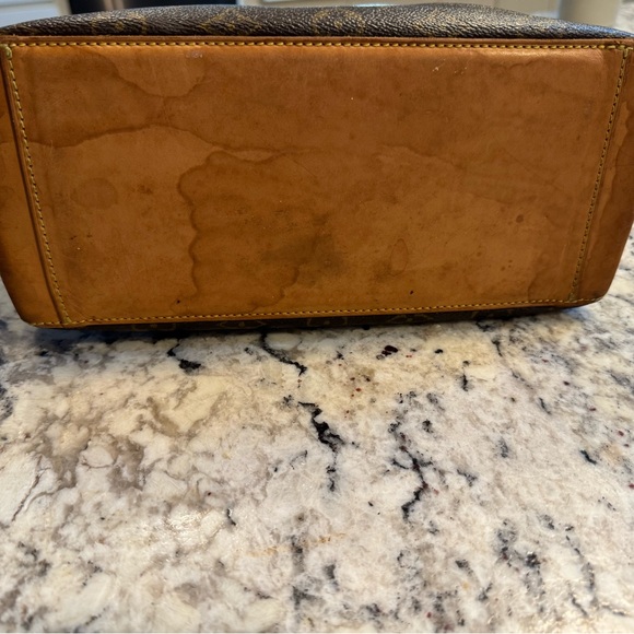 Authentic Louis Vuitton Cabas Piano Monogram - Picture 12 of 12